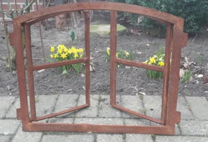 Stallfenster, Fenster, Gussfenster, Gußeisenfenster, Eisenfenster, Antikfenster - Bild 1 von 2