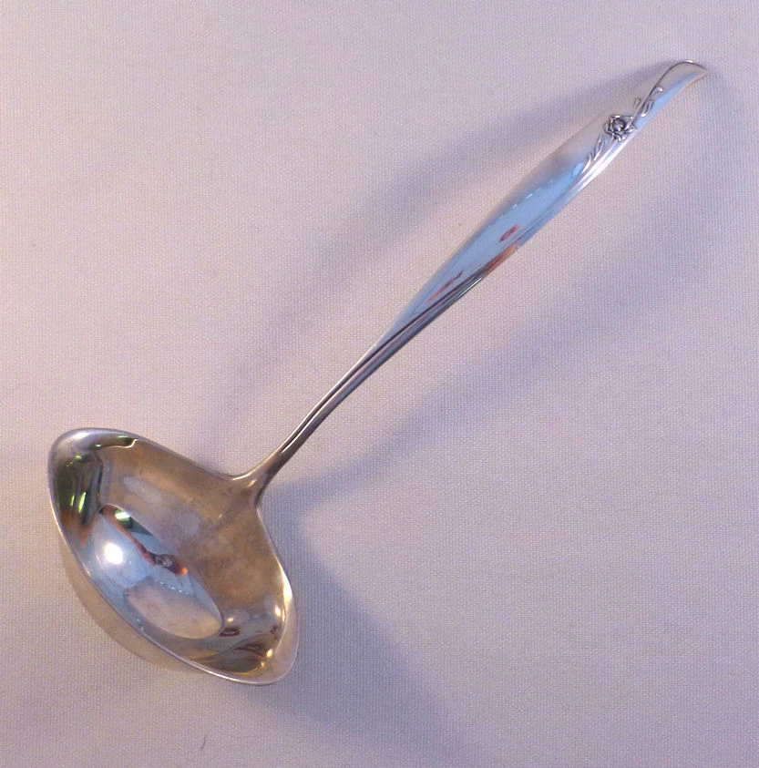 КОВШ ИЗ СТЕРЛИНГОВОГО СОУСА SEA ROSE-GORHAM - Изображение 1 из 1