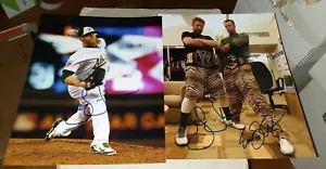 2 fotos autografiadas 8x10 firmadas por Sean Doolittle Evan Scribner Oakland A's certificado de autenticidad - Imagen 1 de 1