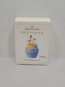Hallmark Keepsake Sweet Smackerel Ornament Winnie The Pooh Honey Pot Disney 2006 - Picture 1 of 3