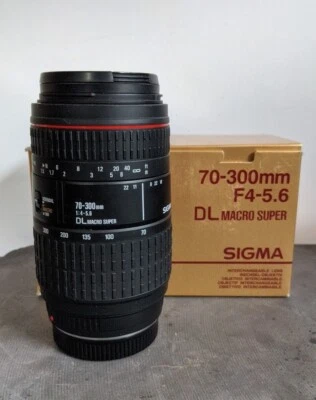Sigma 70-300mm F4-5.6 DL Macro Super Lens For Minolta AF - Image 1 of 4