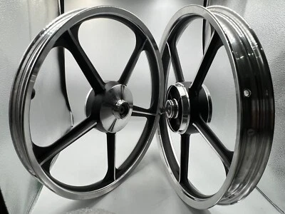 Sport Rims Honda C70 Passport 1 Pair Black With Bearing Bush 5 SPOKES 17 in Foto 1 de 4