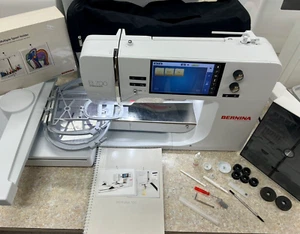 Bernina B700 Embroidery Only Machine with Spool Holder - Picture 1 of 6