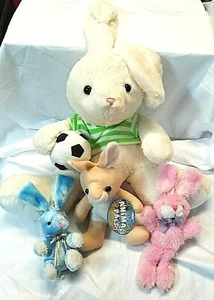 SET BESTEHEND AUS 4 OSTERKÖRBEN PLÜSCH OSTERHASE HASEN VON 14 ZOLL BIS 5 ZOLL - Bild 1 von 11