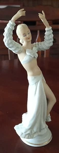VINTAGE 1954-58 SCHAUBACH KUNST  LADY DANCER FIGURINE - Bild 1 von 9