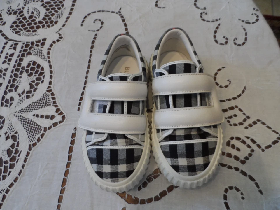 Nuevas Tenis Burberry Nova de Lona y Cuero a Cuadros para Niños Talla 26 Foto 1 de 4