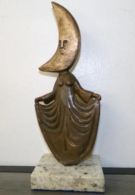 SERGIO BUSTAMANTE BRONZE SCULPTURE " LUNA ELEGANTE II " SIGNED AND NUMBERED - Image 1 of 4