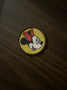MINNIE MOUSE - gestickter Aufnäher zum Aufbügeln/Aufnähen - Bild 1 von 3