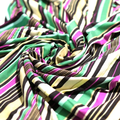 Viskose Jersey für Shirts, Röcke,Lechte Hose, Nachthemdund und Bademode - Bild 1 von 2