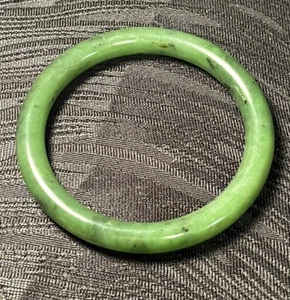 Brazalete Brazalete Clásico Vintage Jade Verde Natural 38,2 Gramos Pieza Estate - Imagen 1 de 13