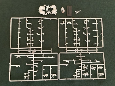 Warhammer Bretonnian Bretonnia Knights Of The Realm x1 Horse & Sprues Extras - Image 1 of 4