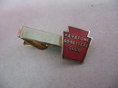 Rare Vintage Keystone Go-Getters Club Red Enamel Mens Tie Bar Tie Clip Clasp - Image 1 of 4