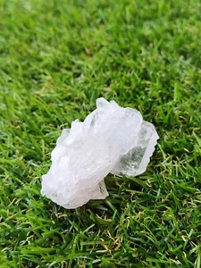Clear Quartz Carved Gemstone Natural Cluster Bed 33g (A4) - Picture 1 of 3