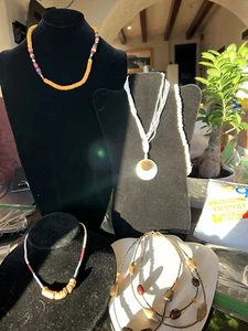 Vtg Boho Necklace Lot -Shell, Wood, Plastic Beads Good Variety Nice - Picture 1 of 9
