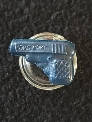 VINTAGE Plastic Replica Gun in Capsule Bonus Mini Dice and Magnifier - Image 1 of 2