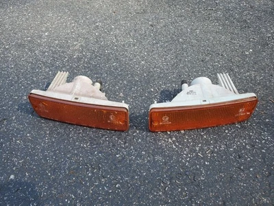 89-90 OEM Nissan 240sx S13 Pasajero y Conductor Luces intermitentes delanteras Pignose Foto 1 de 4