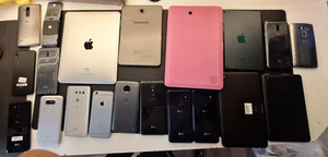 Job Lot Of 21 Smartphones Cellphone Tablets For Parts or Repair - Bild 1 von 16