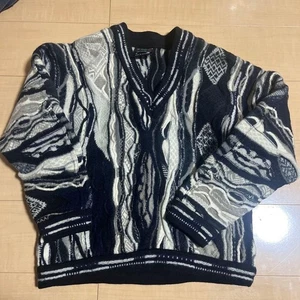 COOGI Pullover 3D Strick V-Ausschnitt 100% Wolle Gr. M Mehrfarbig Körperbreite 53cm - Bild 1 von 4