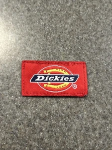 Stoff Dickies Patch 7/8 x 1 1/2" Logo zum Aufnähen ROT - Bild 1 von 4