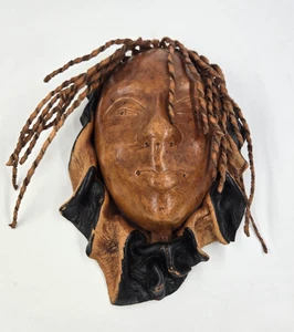 Vintage afrikanische geformte Gesichtsmaske Leder Stamm Volk Wandkunst groß mehrfarbig - Bild 1 von 8