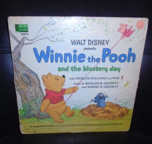 VINTAGE 1967 WALT DISNEY WINNIE THE POOH & THE BLUSTERY DAY LP RECORD W/BOOK - Picture 1 of 4