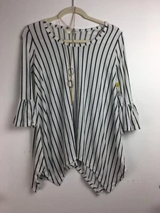 Bobbie brooks women's shirt white and black stripes sz M NWT w/ necklace Ww8 - Picture 1 of 6