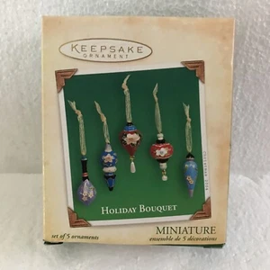 2004 Hallmark Holiday Bouquet Blumenmuster emailliert Druckguss Mini-Ornamente 5er Set - Bild 1 von 8