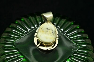 Dije colgante turquesa búfalo blanco plata de ley 925 Foto 1 de 4