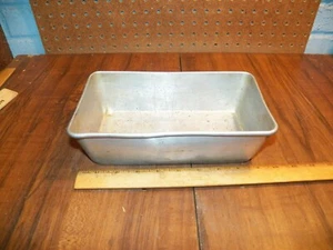 Panero de aluminio vintage PRISCILLA WARE - Imagen 1 de 7