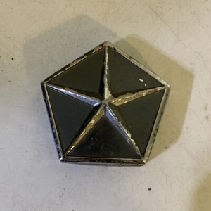 Original Chrysler Plymouth Dodge trunk lock badge / emblem - Bild 1 von 5