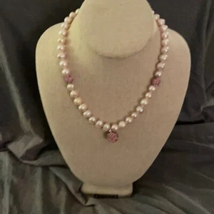 NEW Genuine Fresh Pink Pearl Necklace with Australian crystal accents. - Picture 1 of 5