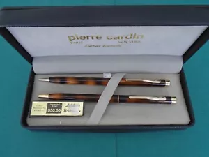 Pierre Cardin pen and pencil set - Picture 1 of 2