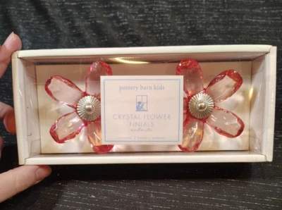 POTTERY BARN KIDS, Rosa, Cristal, Flor, Acabados, Juego de 2, NUEVO en Caja Foto 1 de 4