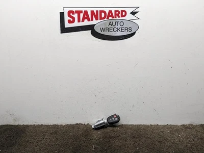 Used Ignition Switch fits: 2015 Toyota Corolla gasoline conventional ignition Gr Foto 1 de 4