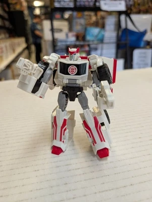 Ratchet Deluxe Warrior Class Complete | Transformers Robots in Disguise | Hasbro - Image 1 of 4