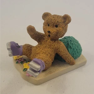 Vintage Avon Days of the Week Wednesday Bear Figurine Ceramic - Picture 1 of 7