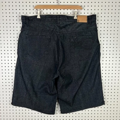 Shorts jeans Rocawear preto gótico cru tamanho 44 Deadstock anos 90 logotipo hip hop skatista - Imagem 1 de 4
