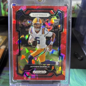 2024 Prizm Football Draft Picks Cracked Ice Jayden Daniels #108 LSU / Commanders - Picture 1 of 2