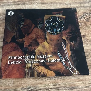 Ethnographic Museum Leticia, Amazonas, Colombia. Exhibit Catalog. 2014. - Bild 1 von 19