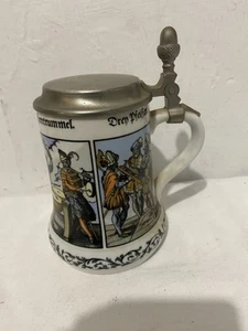 Jarra de cerveza de porcelana emperador músicos medievales pintada a mano 0,5 litros - Imagen 1 de 9