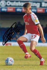 Harrison Biggins Hand Signed Fleetwood Town 6x4 Photo Football Autograph 1 - Picture 1 of 1
