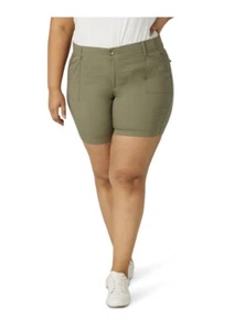 LEE Women’s Plus Size 20W Utility 7” Short Mid Rise Ultra Soft Comfort • Green - Picture 1 of 8
