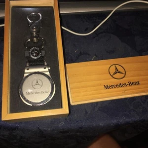 Mercedes Benz Keychain Flip Watch With Compass And Wooden Box - Bild 1 von 8