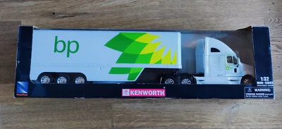 Camion "KENWORTH BP" (Marca: NewRay) - (da collezione, adatto anche per bambini) - Immagine 1 di 3