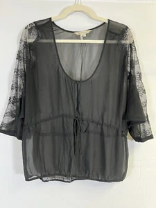 Vintage BCBG Max AZRIA transparente schwarze Bluse Gr. M Spitze Cut Out Borte Wimsigoth - Bild 1 von 13