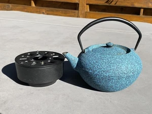 Tetera japonesa Tetsukyusu de hierro fundido Teavana con infusor y calentador azul y negro - Imagen 1 de 13
