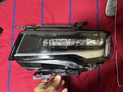OEM Left Driver Side LED Headlamp For 2021-22 Cadillac Escalade, ESV 85152295 - Image 1 of 4