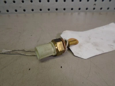 Sensor de temperatura del motor para Yamaha YZF R3 2015-2017 Foto 1 de 4