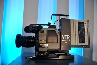Vintage 1983 Camcorder Video Camera JVC BY 110 w BR-1600 Recorder - Image 1 of 4