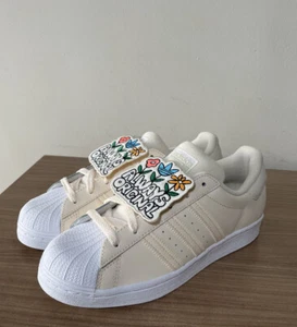 ZAPATOS ADIDAS ORIGINALES SUPERSTAR BEIGE UK5.5, US7 EUR38 2/3, NUEVOS GW0592 GENUINOS - Imagen 1 de 10